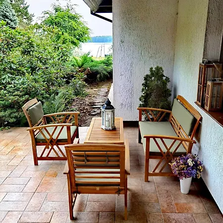 Wodna Ostoja Z Kominkiem Nad Jeziorem Selment 公寓