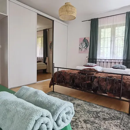 Wodna Ostoja Z Kominkiem Nad Jeziorem Selment 公寓