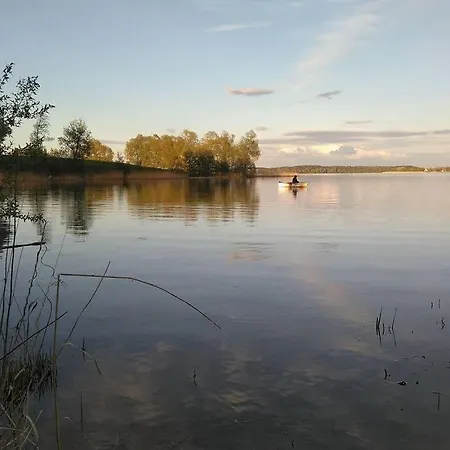 Wodna Ostoja Z Kominkiem Nad Jeziorem Selment
