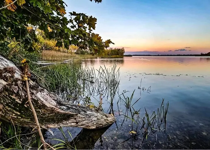 Apartment Wodna Ostoja Z Kominkiem Nad Jeziorem Selment *